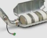 Il catalizzatore auto benzina, con la sua struttura interna a nido d'ape, è un componente essenziale per ridurre le emissioni nocive.
