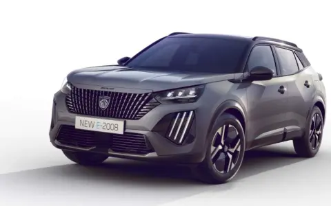 Nuova Peugeot E-2008, SUV elettrica dal design audace, pronta a stupire con la sua autonomia.