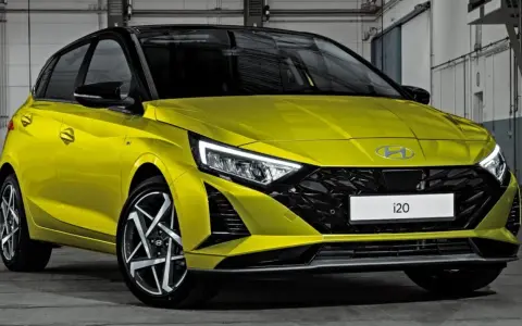 Hyundai i20 GPL: un'auto gialla brillante con un design moderno. Nessun problema visibile, solo stile.