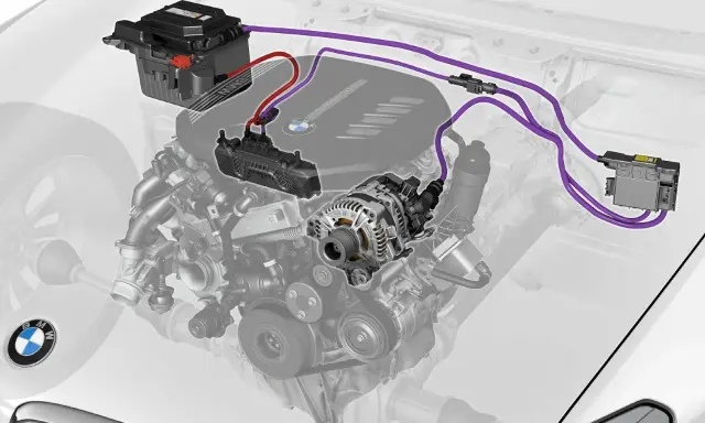 Schema di un sistema mild hybrid BMW: batteria, alternatore e centralina. Valuta i mild hybrid vantaggi e svantaggi per un'auto più efficiente.