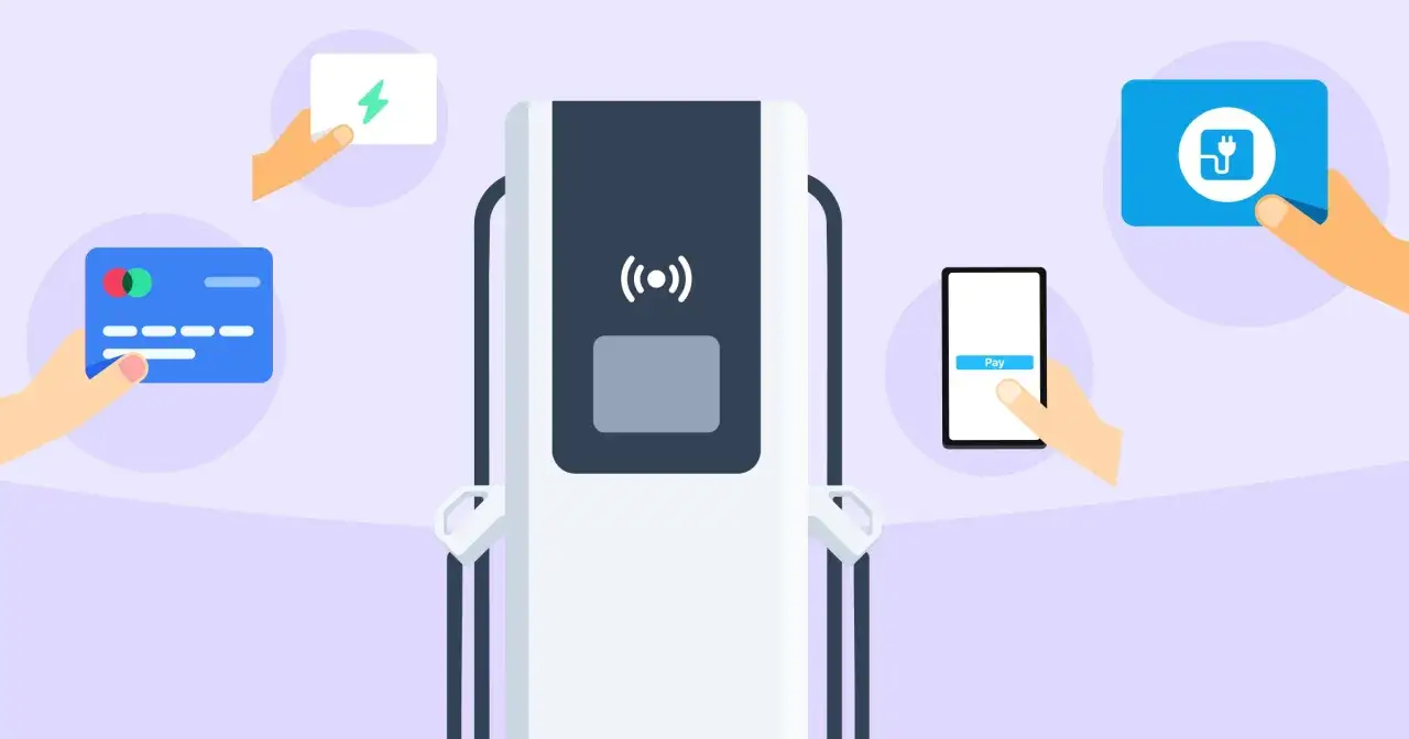 Stazione di ricarica auto elettrica con metodi di pagamento: carta di credito, tessera e smartphone. Scopri come pagare ricarica auto elettrica facilmente.