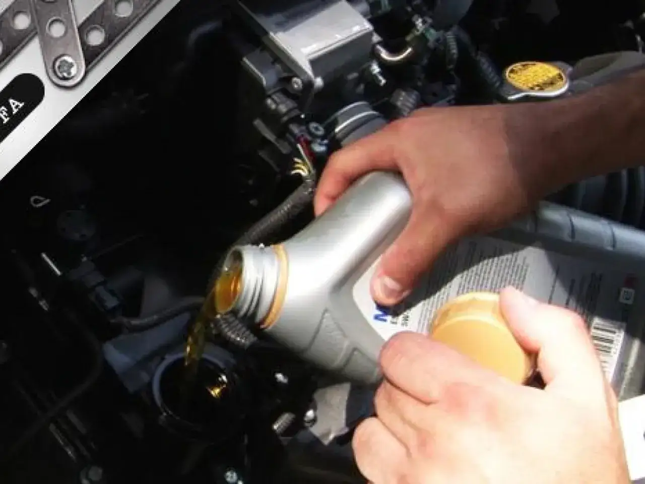 Come leggere l'astina olio motore: un'operazione semplice per controllare il livello dell'olio.
