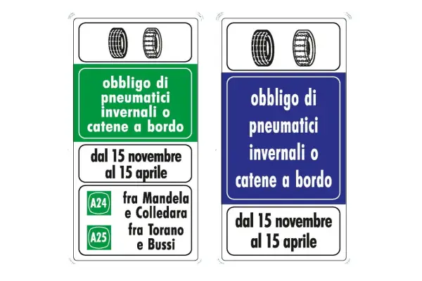 Segnali stradali indicano l'obbligo gomme invernali o catene a bordo dal 15 novembre al 15 aprile.